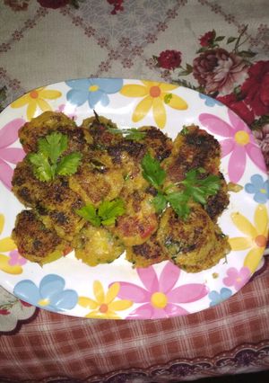 A picture of Aloo tikki.