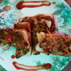 A picture of Vegetable Bread Sandwich.