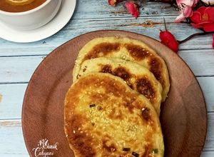 Foto resep Roti Daun Bawang Wijen Cina / Zhi Ma Da Bing (Roti Pipih Wijen,芝麻大餅)