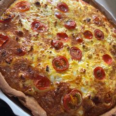 A picture of Cheesy Bacon, Tomato and Feta Quiche.