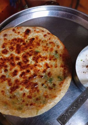 A picture of Mooli Paratha.