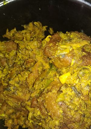 A picture of Banana flower curry.