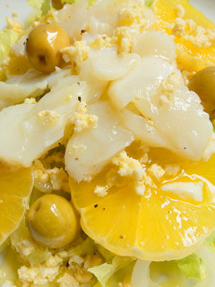 Una foto de Ensalada de naranja y bacalao