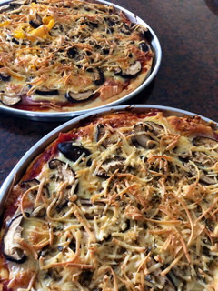 Foto resep Pizza smoked beef dan jamur 😋