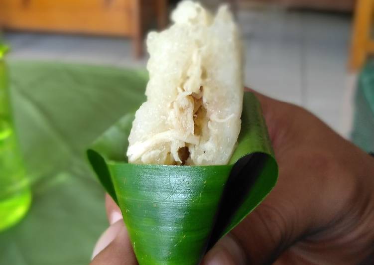 Langkah Mudah untuk Membuat Lemper pulen isi ayam lezaat #PejuangGoldenApron2 Anti Gagal