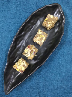 અડદિયા (Adadiya Recipe In Gujarati) રેસીપી મુખ્ય ફોટો