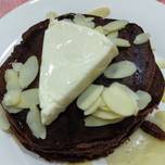 Hình của món Pancake yến mạch chuối cacao.