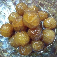 A picture of Amla murabba.