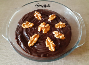 A picture of Walnuts-Chocolate Mousse.