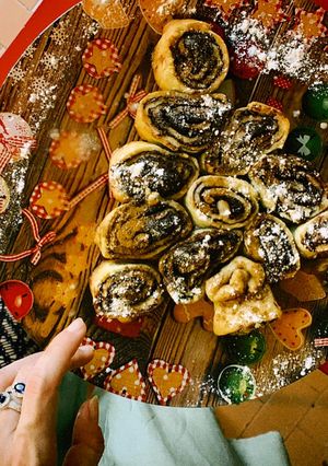Foto di Alberello di girelle alla crema di formaggio e cannella🥨🎄🤍