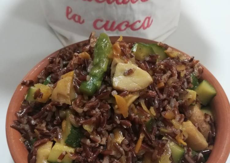 Riso rosso con verdure