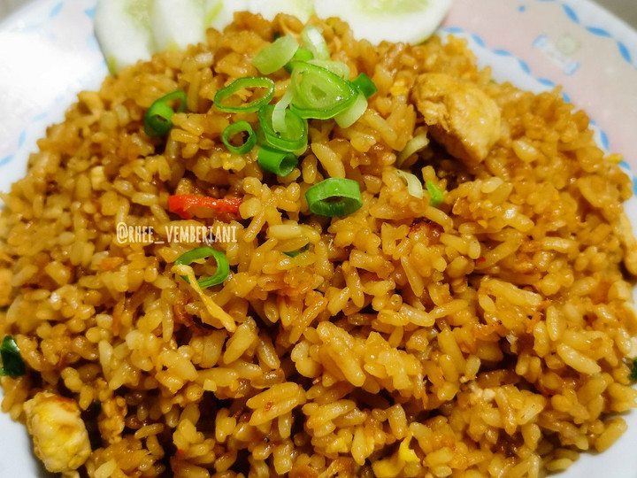 Bagaimana Membuat Nasi Goreng Rebon, Enak