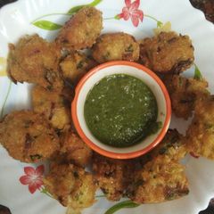 A picture of Rice pakora.