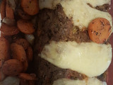 Pan de carne. Acompañado de zanahorias glaseadas