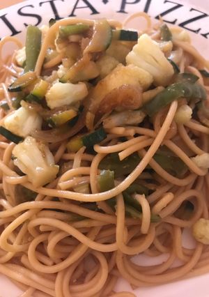 Foto principal de Espaguetis de quinoa con verduras