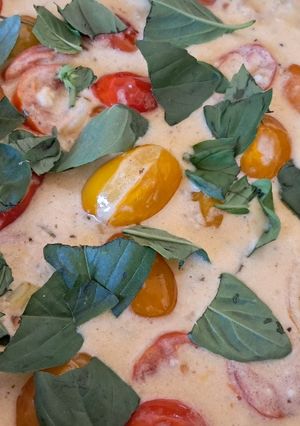 Una foto de Salsa crema tipo caprese