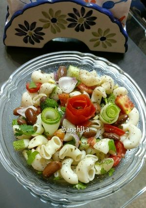 A picture of Kidney beans macaroni salad.