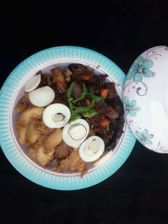 Soyayyen dankalin turawa da hadin nama ainihin hoton girkin