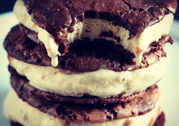 Bagaimana Membuat Brownies sandwich ice cream yang Bisa Manjain Lidah