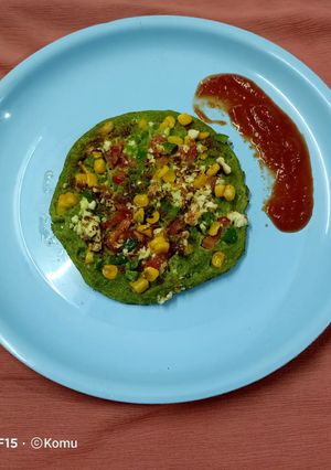 A picture of Sprout Mung Spinach Chilla.