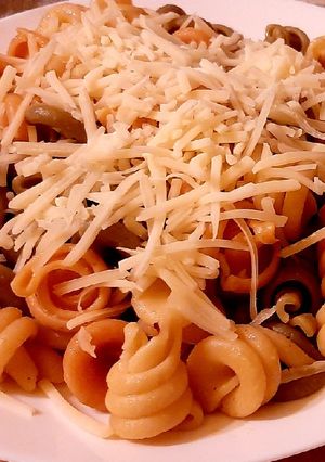 Olasz sajtos baconos tészta recept fotója
