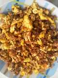 Huevo revuelto con salchicha huachana