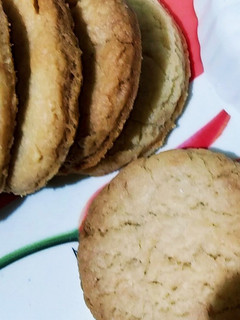 பட்டர் குக்கீஸ் (Butter cookies recipe in tamil) செய்முறை முக்கிய புகைப்படம்