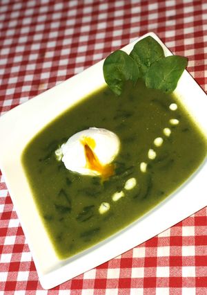 Spenótleves recept fotója