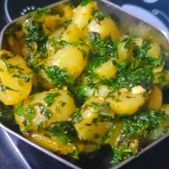 A picture of Methi Aloo.