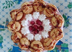 Una foto de Tarta Saint Honoré (masa choux)