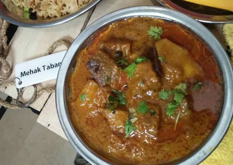 Step-by-Step Guide to Prepare Favorite Arvi Gosht