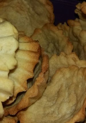 Una foto de Masa para tartaletas dulces *FÁCIL Y RÁPIDO*