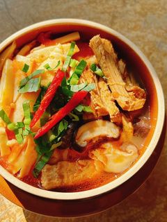 Hình của món Bún măng tươi chua cay.