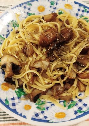 Una foto de Fideos con hongos bien rápido 🌱🍄