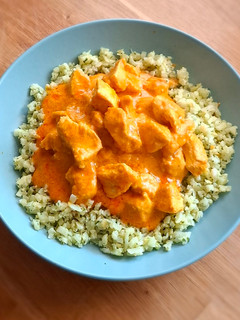 Una foto de Pollo tikka masala