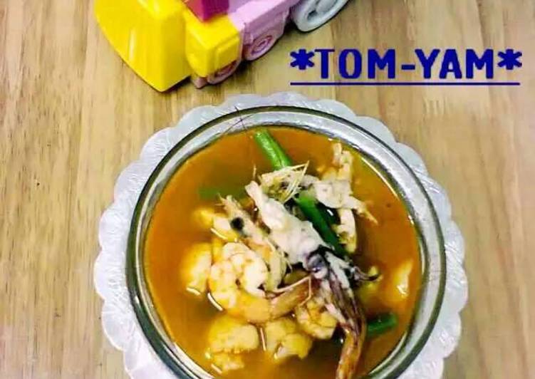 Tom yam campur