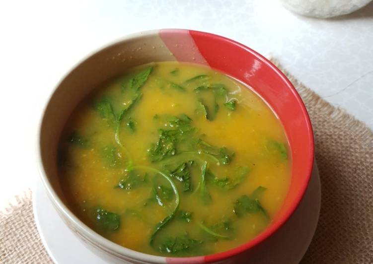 Langkah Mudah untuk Menyiapkan Carrot &amp; Spinach Soup yang Sempurna