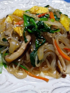 韓式蔬菜炒粉絲 的食譜成品照片