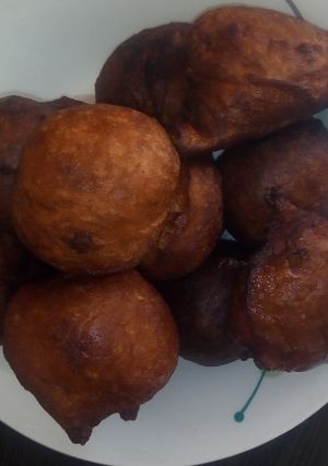 A picture of Puff puff balls.
