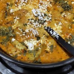 A picture of Dum aloo.