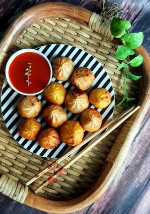 স্পাইসি ফ্রাইড মোমো। রেসিপির প্রধান ছবি