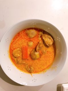 Hình của món Cà ri gà.