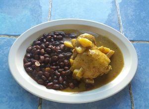 Una foto de Pollo en salsa de Chile morita