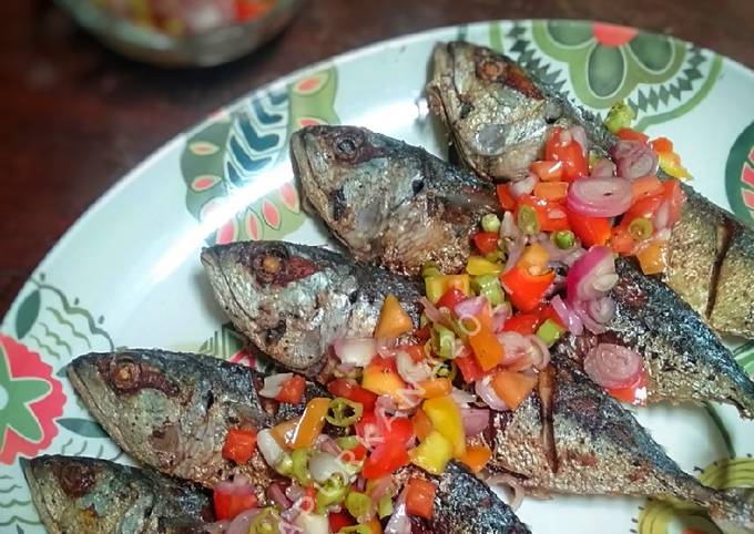 Ikan kembung goreng sambal dabu-dabu