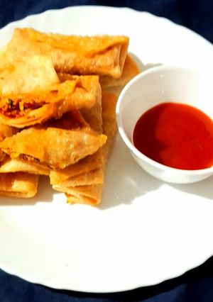 A picture of Chicken Spring Roll.