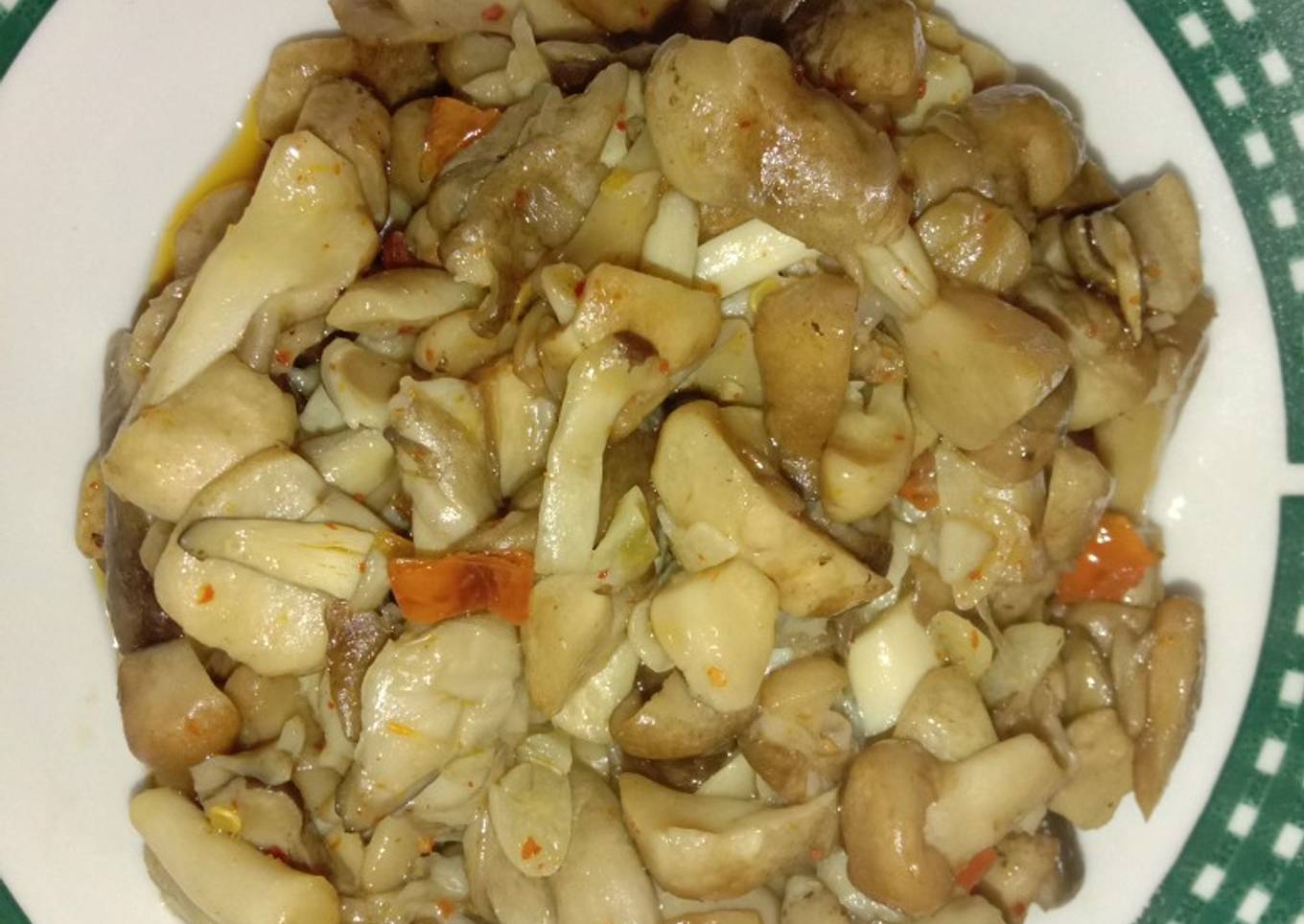 Jamur sawit tumis pedas