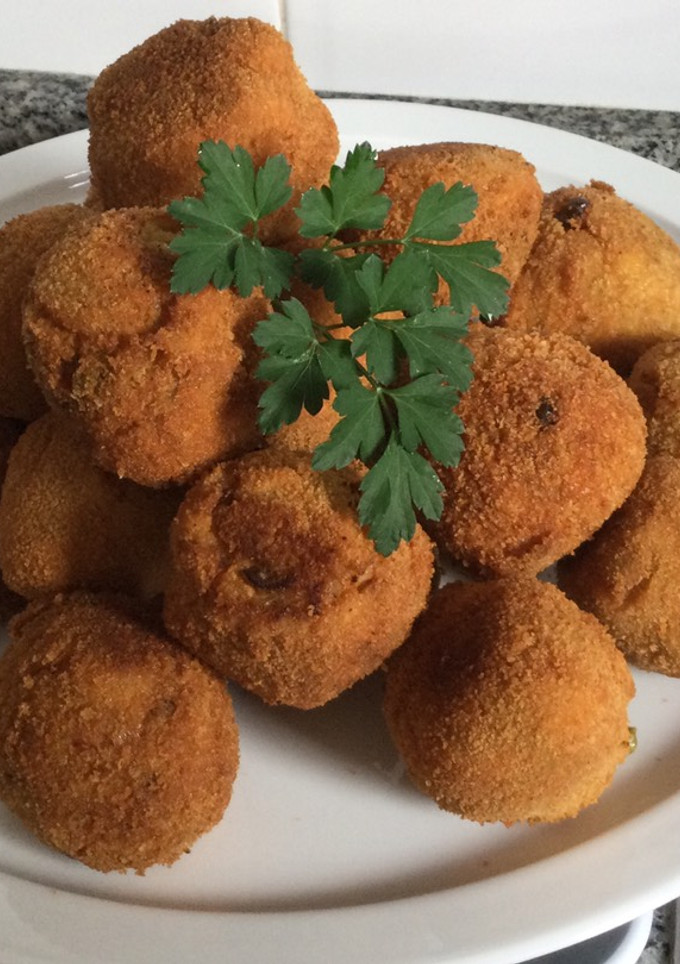 Una foto de Croquetones de arroz