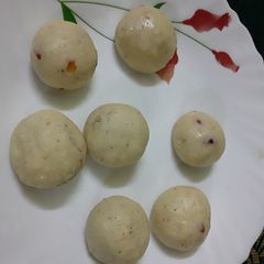 Tutti fruity milkmaid ladoo A picture of Tutti fruity milkmaid ladoo.