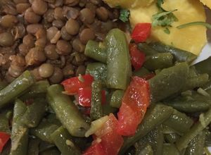 Una foto de Come al natural 😋estas ricas y fáciles de hacer: Alubias, vainitas, judías verdes o habichuelas