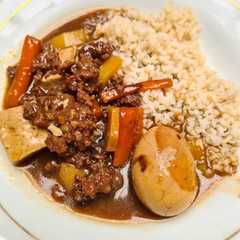 รูปของ Semur bebola daging,telor,kentang,dan wortel
